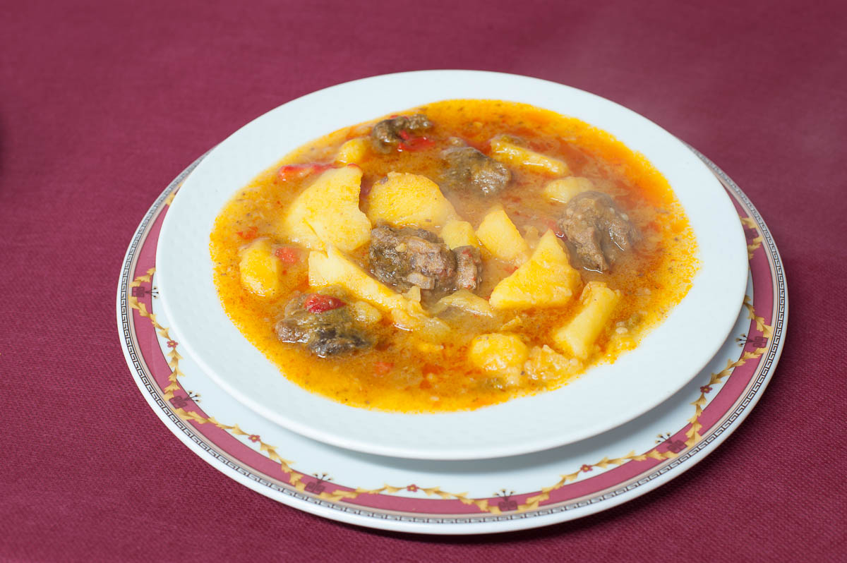 Jabalí con patatas